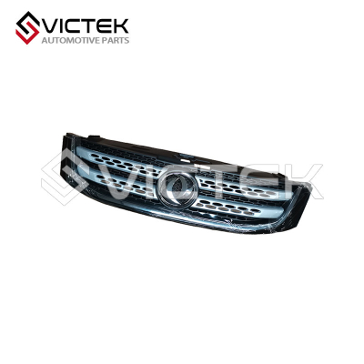 Решетка радиатора с логотипом 6121009AA