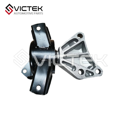 Подушка двигателя левая CS35PLUS 1001660-BQ05